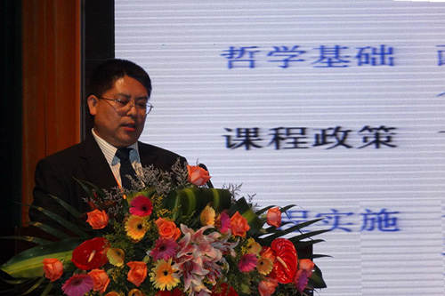 张连绪：番禺职业技术学院院长