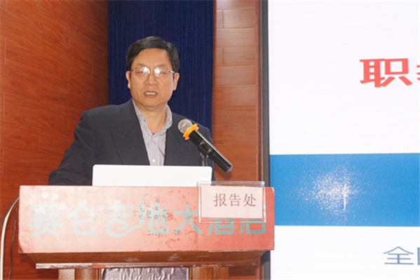 唐山工业职院科研处处长崔发周
